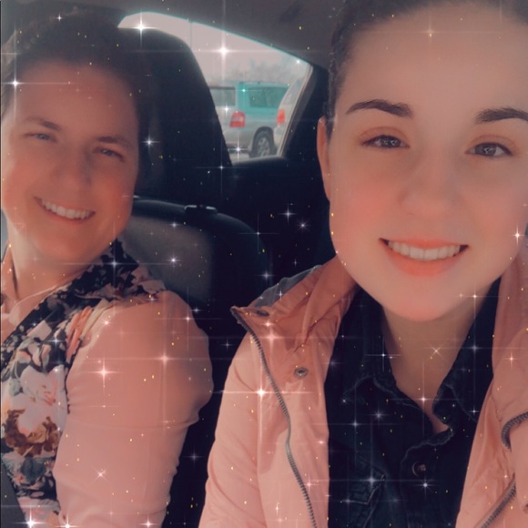 Meet your Posher, Tiffany - Picture 5 of 5